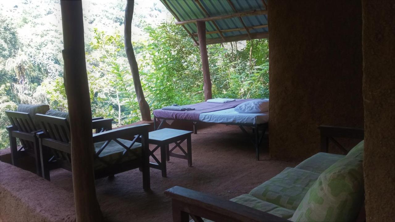 Chalet In The Jungle Pallegama Екстериор снимка