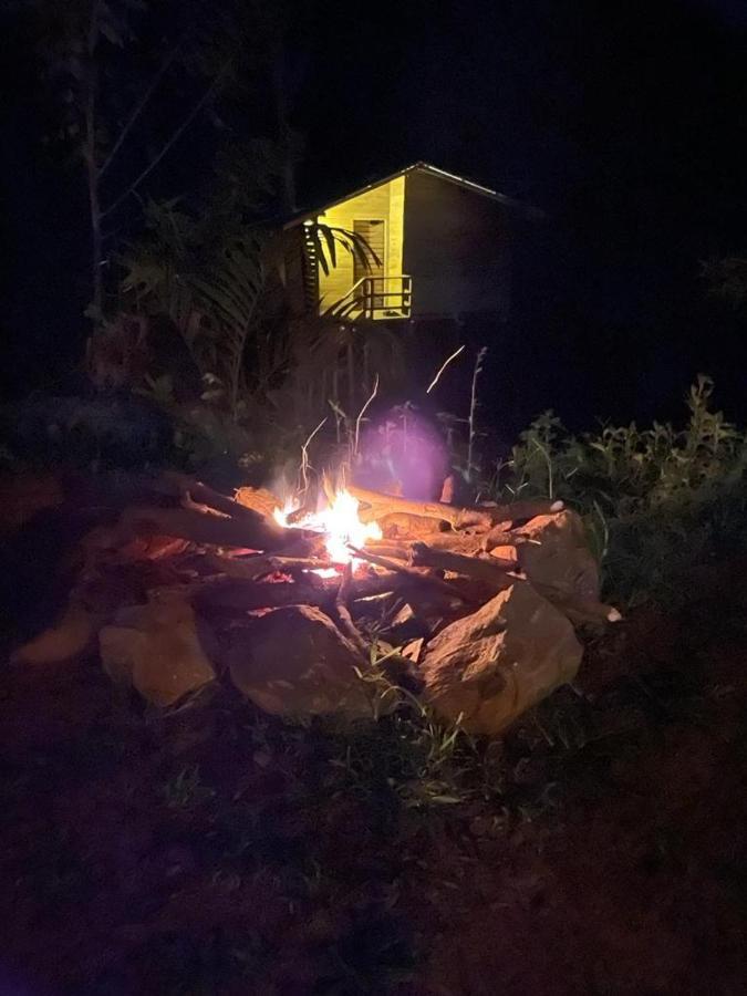 Chalet In The Jungle Pallegama Екстериор снимка