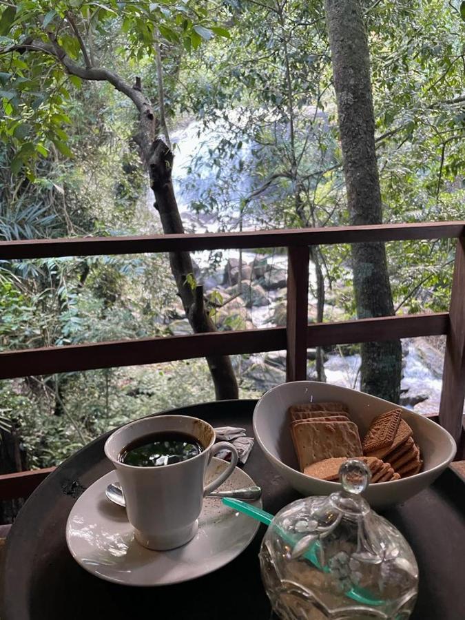 Chalet In The Jungle Pallegama Екстериор снимка
