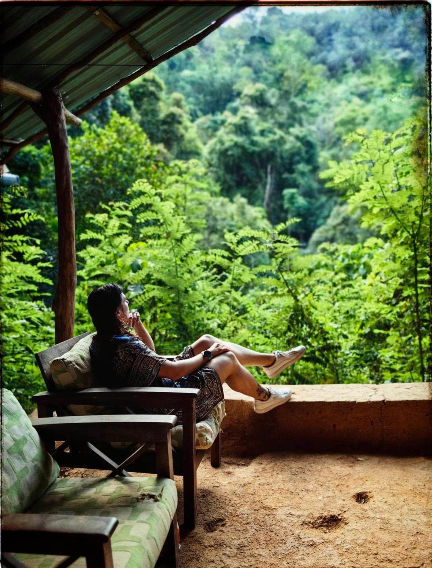 Chalet In The Jungle Pallegama Екстериор снимка